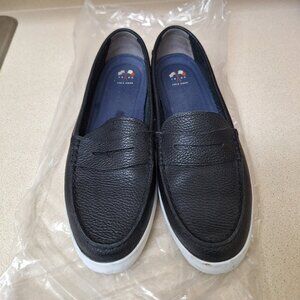 COLE HAAN LOAFERS.